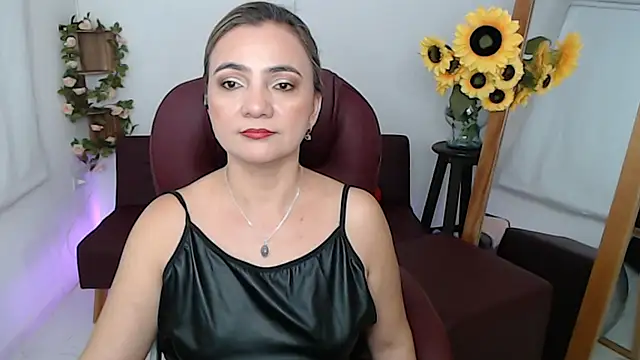 Snapshot of ana_milf chatting on June 27, 3:17 pm ana milf online show from June 27, 3:17 pm