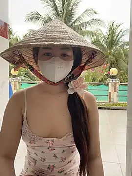 BabyThree  online show from January 30, 7:39 am