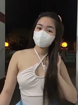 BabyThree  online show from February 10, 1:44 pm