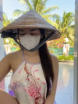 BabyThree  online show from March 14, 8:42 am