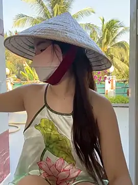 BabyThree  online show from March 16, 9:16 am