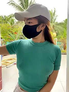 BabyThree  online show from September 21, 8:27 am