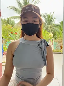 BabyThree  online show from September 27, 9:25 am