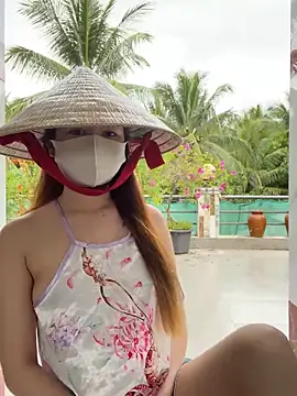 BabyThree  online show from November 5, 8:14 am