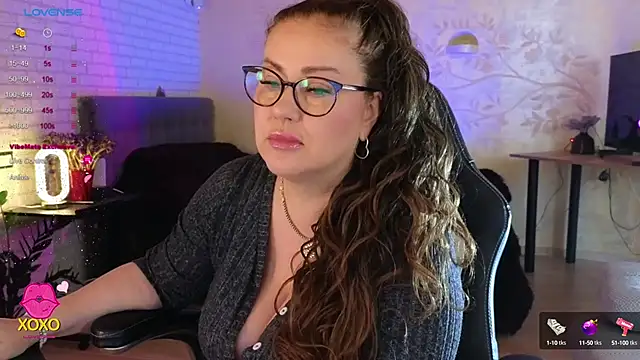 misskaassandraa online show from September 29, 9:03 am