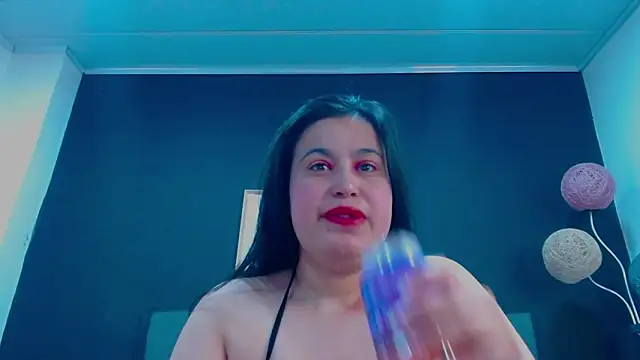 mia xx1 online show from November 29, 10:07 am