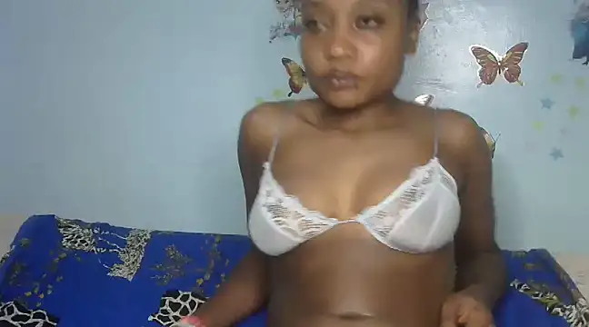 laetitia  online show from March 7, 8:22 pm