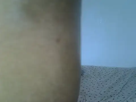 laetitia  online show from September 24, 12:58 am