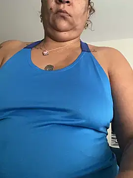 Snapshot of ladycreamypr2 chatting on June 23, 3:43 pm ladycreamypr2 online show from June 23, 3:43 pm