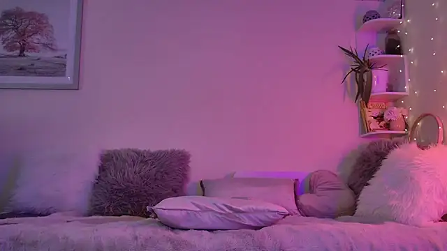 KatBigBum online show from February 15, 3:06 pm