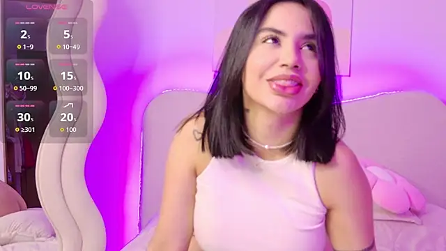 innocentlady  online show from November 18, 2:43 pm