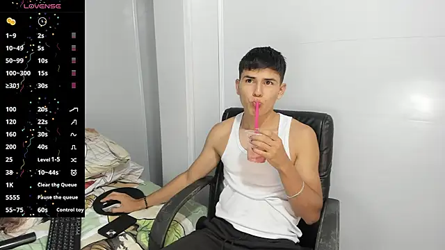 Jacobb Lee online show from February 14, 9:21 pm