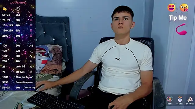 Jacobb Lee online show from October 24, 9:00 pm