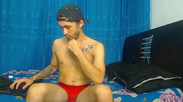 Hot Sharks  online show from October 30, 9:00 am