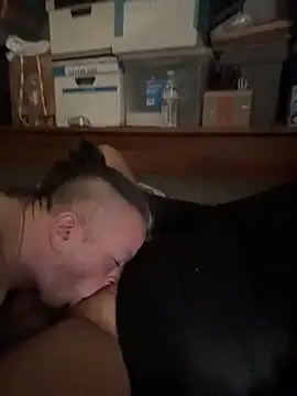 allissonw13 online show from November 19, 4:07 pm