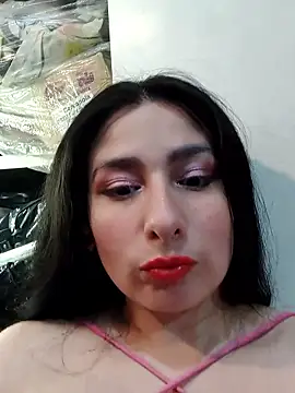 Snapshot of Bigyummmzul chatting on January 18, 3:21 am Bigyummmzul online show from January 18, 3:21 am