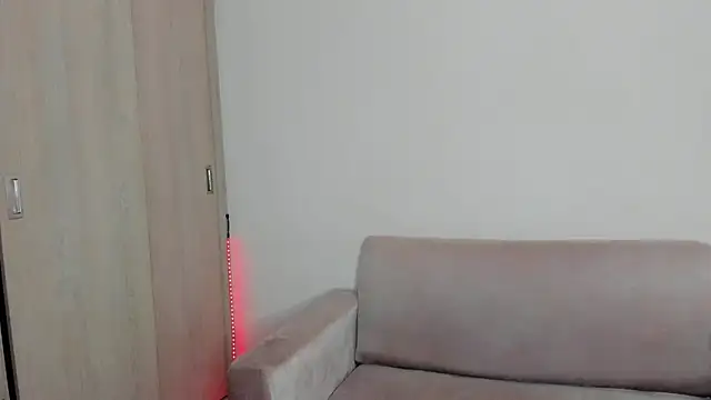 Lilacutte  online show from January 28, 8:36 am