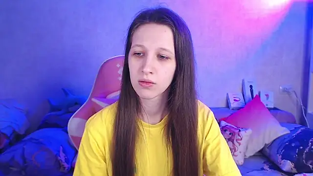 ur kitty   online show from February 3, 7:08 pm