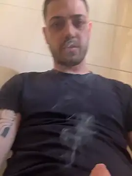 iltoscano95 online show from April 18, 12:42 pm