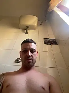 Snapshot of iltoscano95 chatting on June 23, 5:44 pm iltoscano95 online show from June 23, 5:44 pm