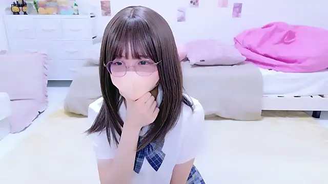 Snapshot of chihiro_ri chatting on June 10, 11:20 am chihiro ri online show from June 10, 11:20 am