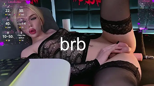 DanielPaige  online show from December 14, 11:37 am