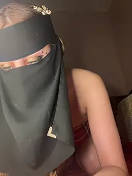 Jumanaa online show from April 3, 8:40 pm