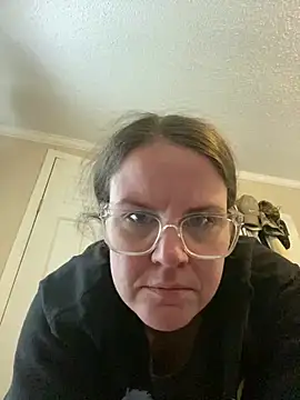 Snapshot of velvetta_ chatting on January 5, 7:39 pm velvetta  online show from January 5, 7:39 pm
