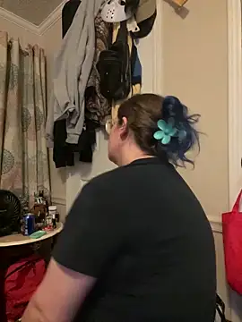 Snapshot of velvetta_ chatting on September 19, 12:56 am velvetta  online show from September 19, 12:56 am