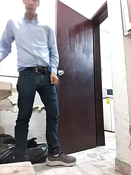 josehot151515 online show from December 2, 7:49 pm