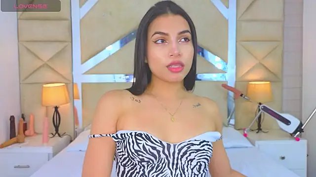 Tiphani walker  online show from September 25, 12:03 am