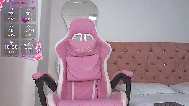 Tiphani walker  online show from April 12, 11:37 am