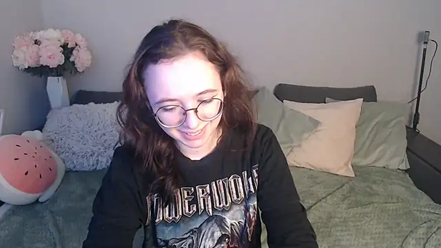 Mini Diva online show from March 15, 9:09 am