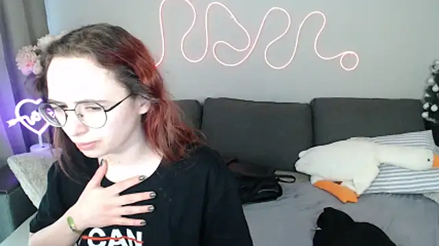 Mini Diva online show from March 27, 9:21 am