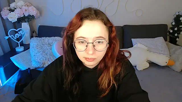 Mini Diva online show from April 14, 9:15 am