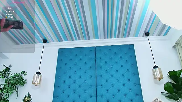 BriannaHart online show from December 19, 4:19 am