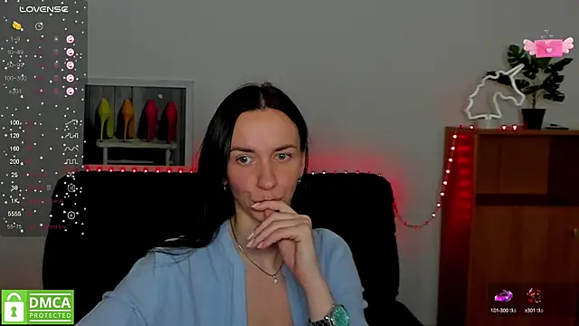 annakillianox online show from February 22, 12:40 pm