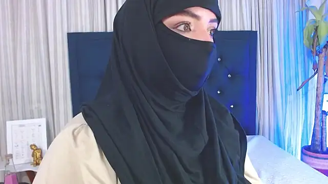 Snapshot of Uzra_hayed chatting on December 28, 11:05 pm Uzra hayed online show from December 28, 11:05 pm