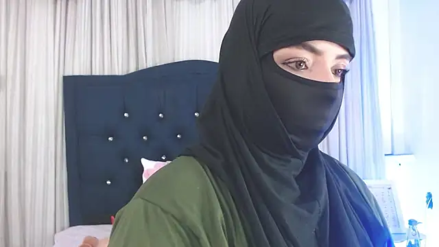 Snapshot of Uzra_hayed chatting on January 18, 7:26 pm Uzra hayed online show from January 18, 7:26 pm