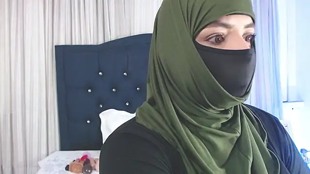 Snapshot of Uzra_hayed chatting on January 21, 7:50 pm Uzra hayed online show from January 21, 7:50 pm