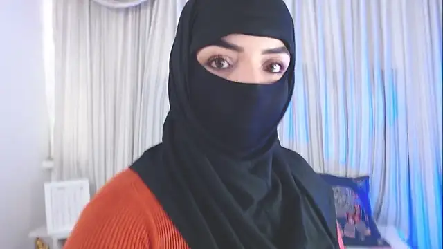 Snapshot of Uzra_hayed chatting on October 3, 7:33 pm Uzra hayed online show from October 3, 7:33 pm