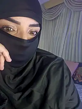 Snapshot of Uzra_hayed chatting on October 7, 7:55 pm Uzra hayed online show from October 7, 7:55 pm