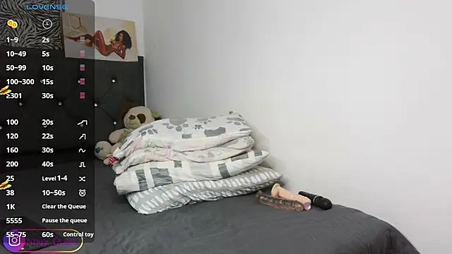 Nayah Dussa1 online show from January 24, 1:03 am