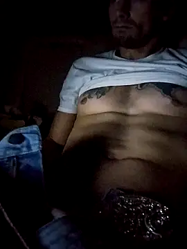 Snapshot of savhorseridecwby chatting on December 4, 2:20 am savhorseridecwby online show from December 4, 2:20 am