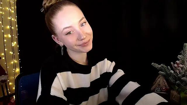 SindiWatsoon online show from January 7, 1:02 pm