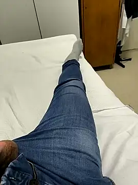 Snapshot of onbifeet chatting on February 20, 1:51 pm onbifeet online show from February 20, 1:51 pm