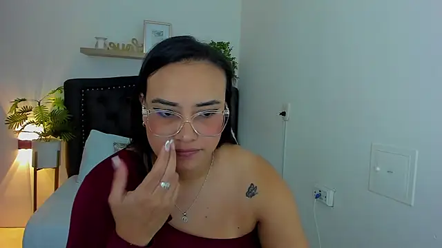 zoe danae  online show from March 8, 12:09 pm