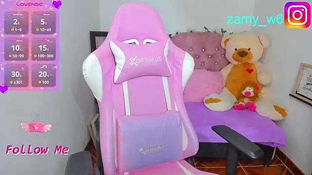 Snapshot of karla_cute01 chatting on April 25, 5:10 am karla cute01 online show from April 25, 5:10 am