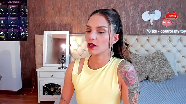 Snapshot of MeganLorensx chatting on June 24, 8:41 pm MeganLorensx online show from June 24, 8:41 pm