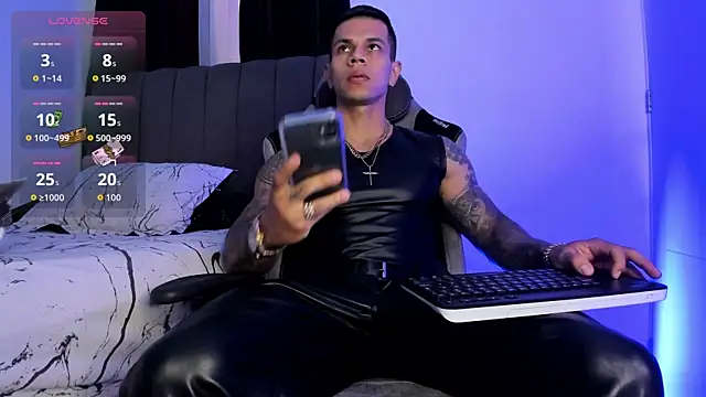 Aron Dark online show from October 19, 9:04 pm